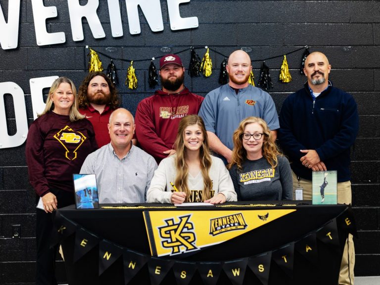 henry-signs-with-kennesaw-state-dade-county-sentinel